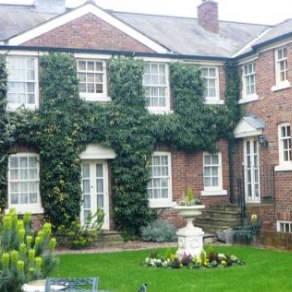 Etrop Grange Hotel
